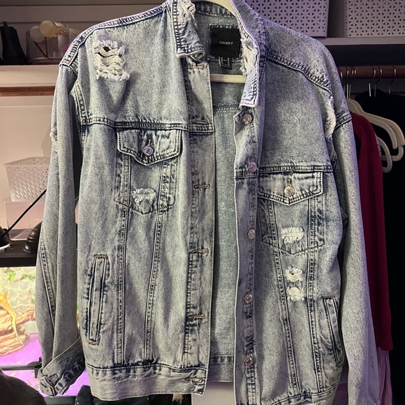 acid wash ripped jean jacket - Picture 1 of 3